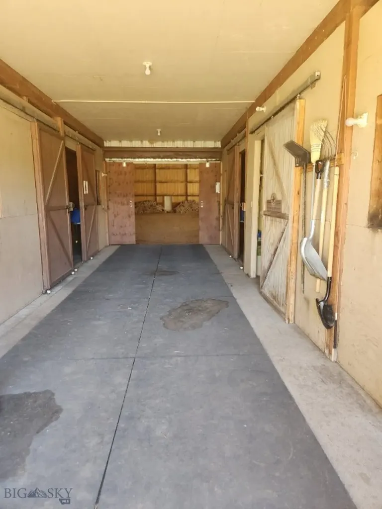 3401 Steel Creek Road Wisdom MT 59761