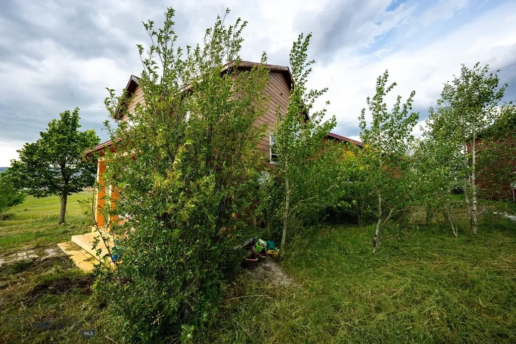 830 N 12th Livingston MT 59047