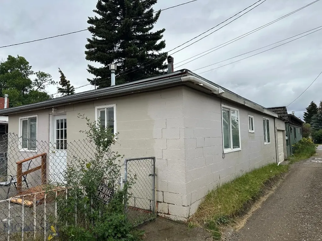 2405 Ottawa Street Butte MT 59701