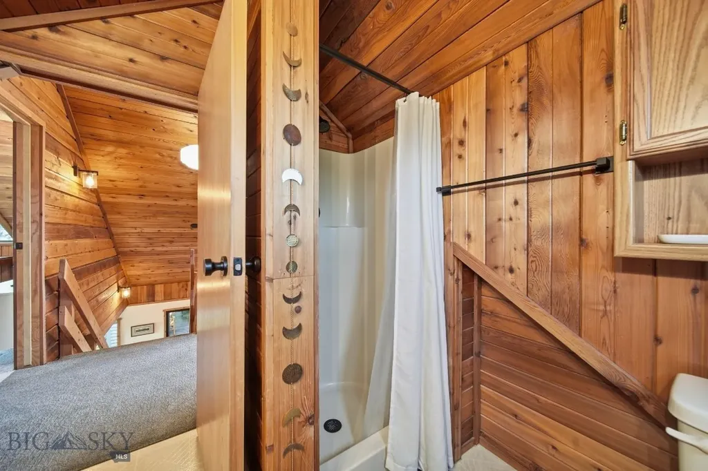 217 Lower Rainbow Road Bozeman MT 59718