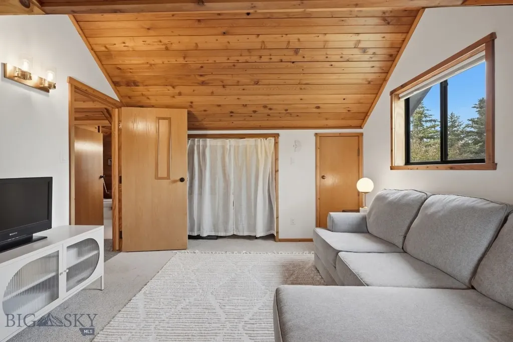 217 Lower Rainbow Road Bozeman MT 59718