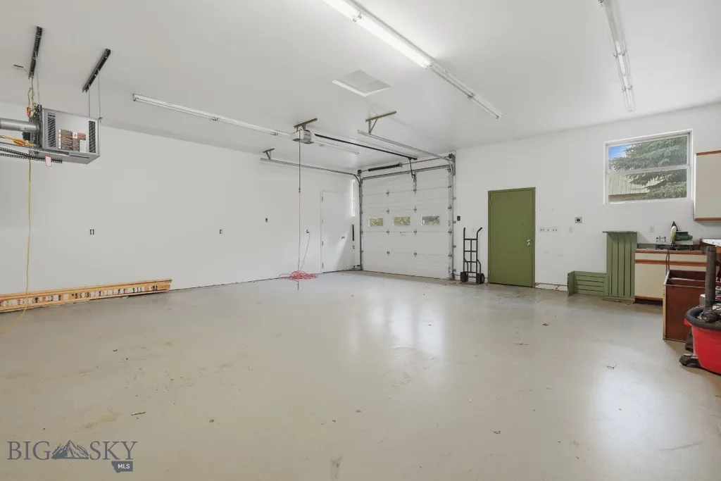 217 Lower Rainbow Road Bozeman MT 59718