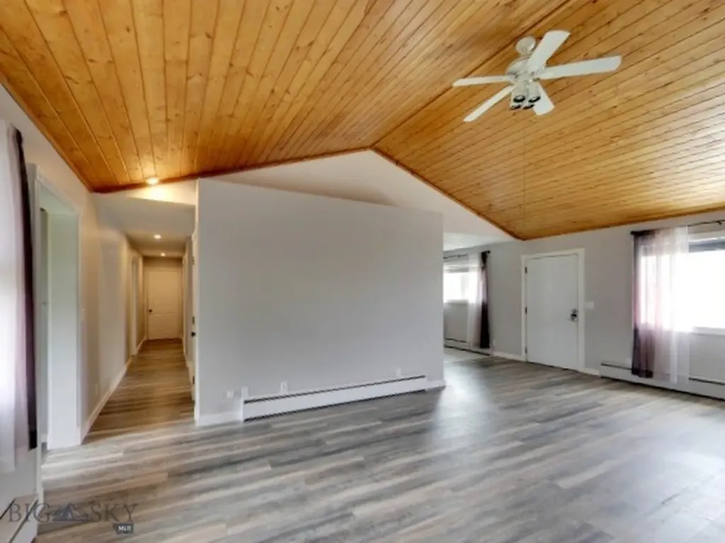 1304 Absaroka Court Livingston MT 59047