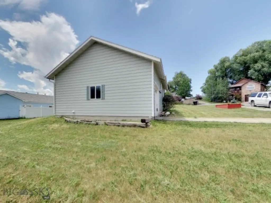 1304 Absaroka Court Livingston MT 59047