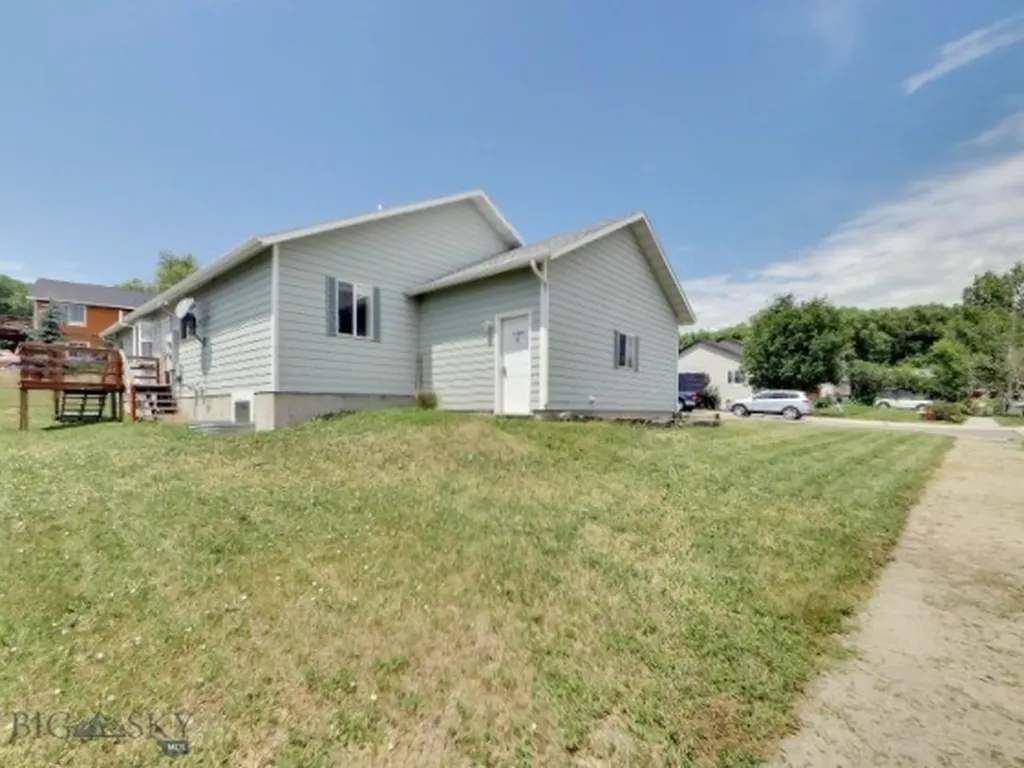 1304 Absaroka Court Livingston MT 59047