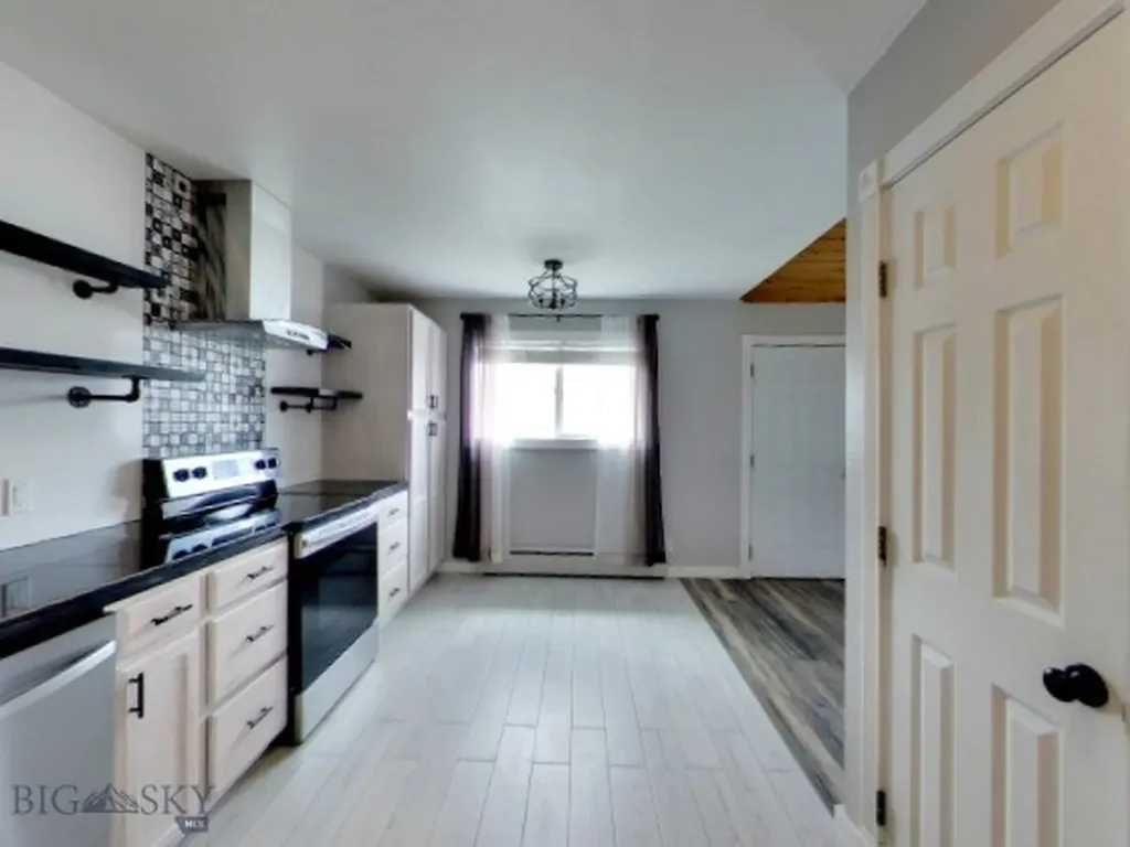 1304 Absaroka Court Livingston MT 59047
