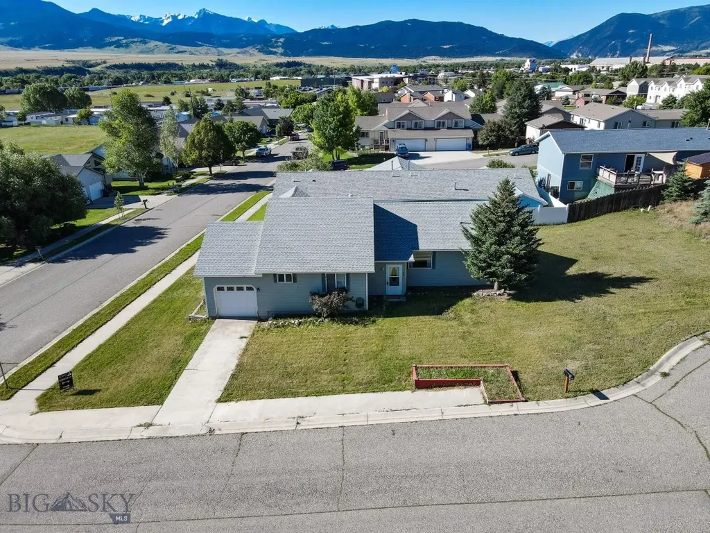 1304 Absaroka Court Livingston MT 59047