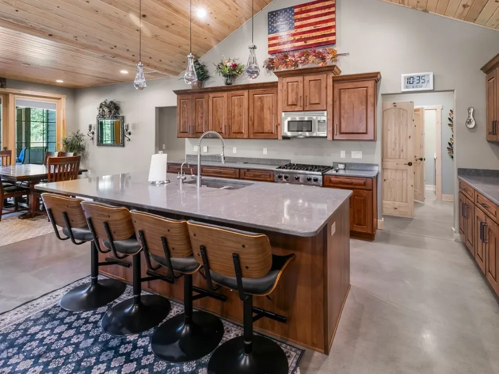 29 Lower Hawk Valley Road Columbus MT 59019