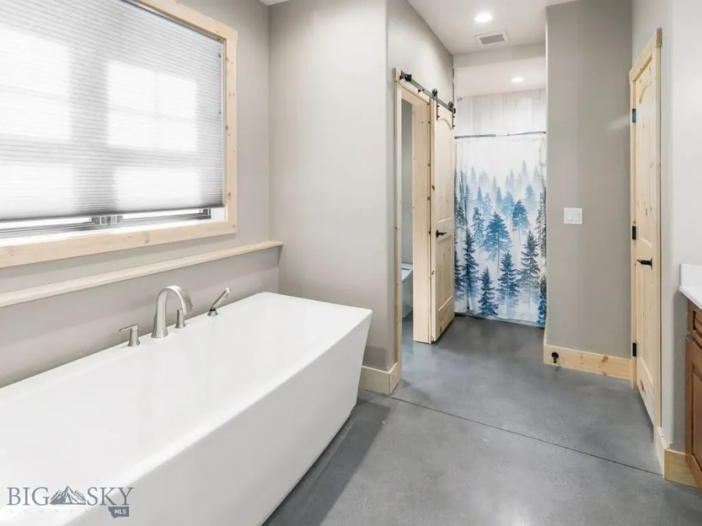 29 Lower Hawk Valley Road Columbus MT 59019