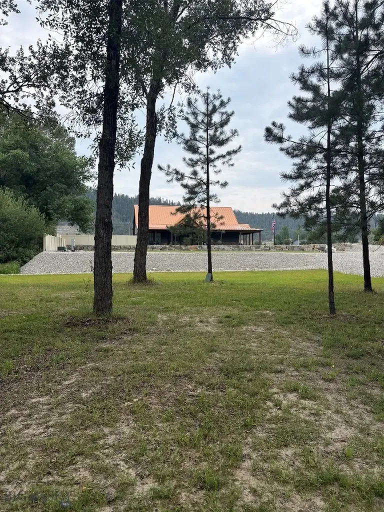 29 Lower Hawk Valley Road Columbus MT 59019