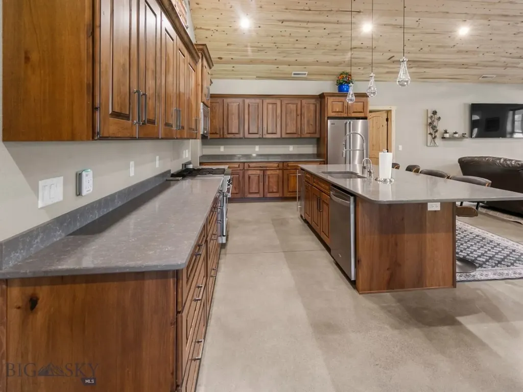 29 Lower Hawk Valley Road Columbus MT 59019