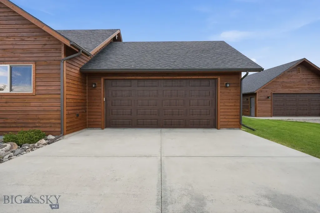 18 Obsidian Road Livingston MT 59047