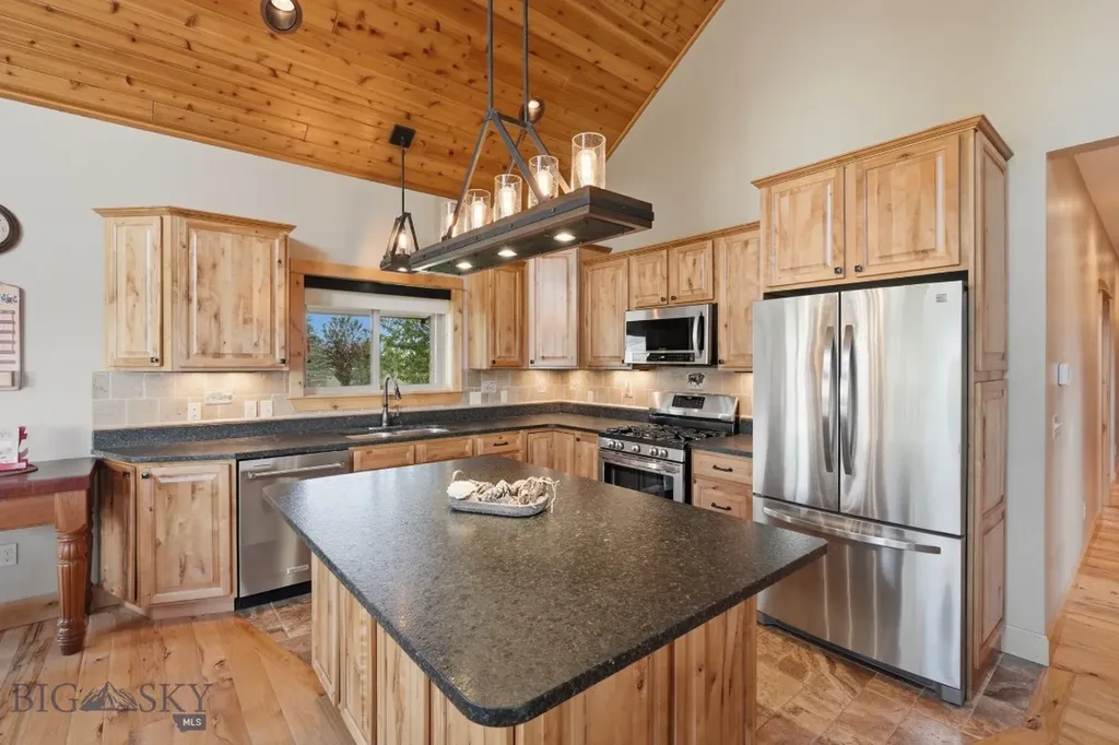 18 Obsidian Road Livingston MT 59047