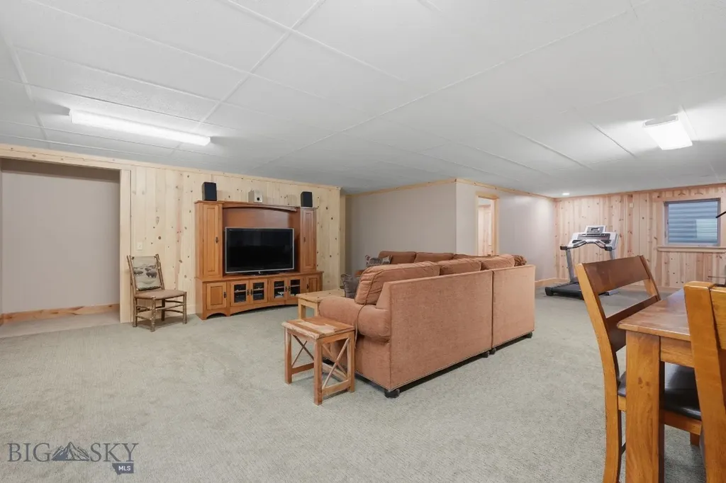 18 Obsidian Road Livingston MT 59047