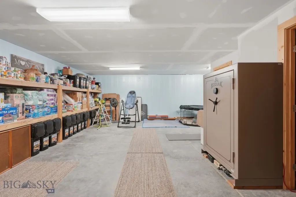 18 Obsidian Road Livingston MT 59047