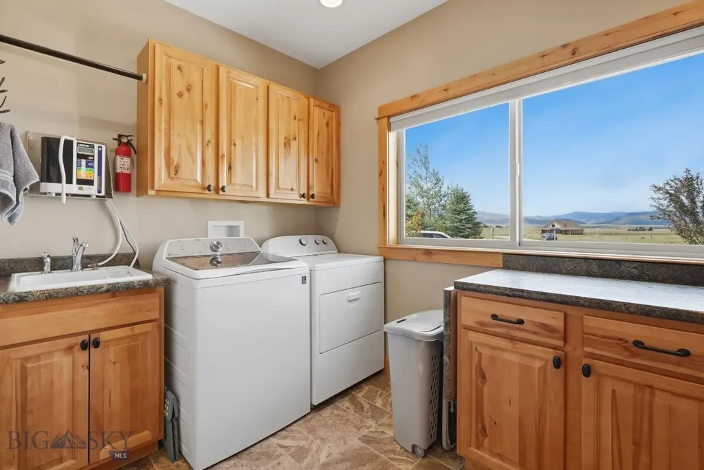18 Obsidian Road Livingston MT 59047