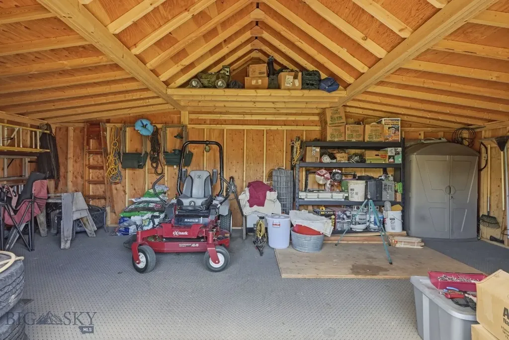 18 Obsidian Road Livingston MT 59047