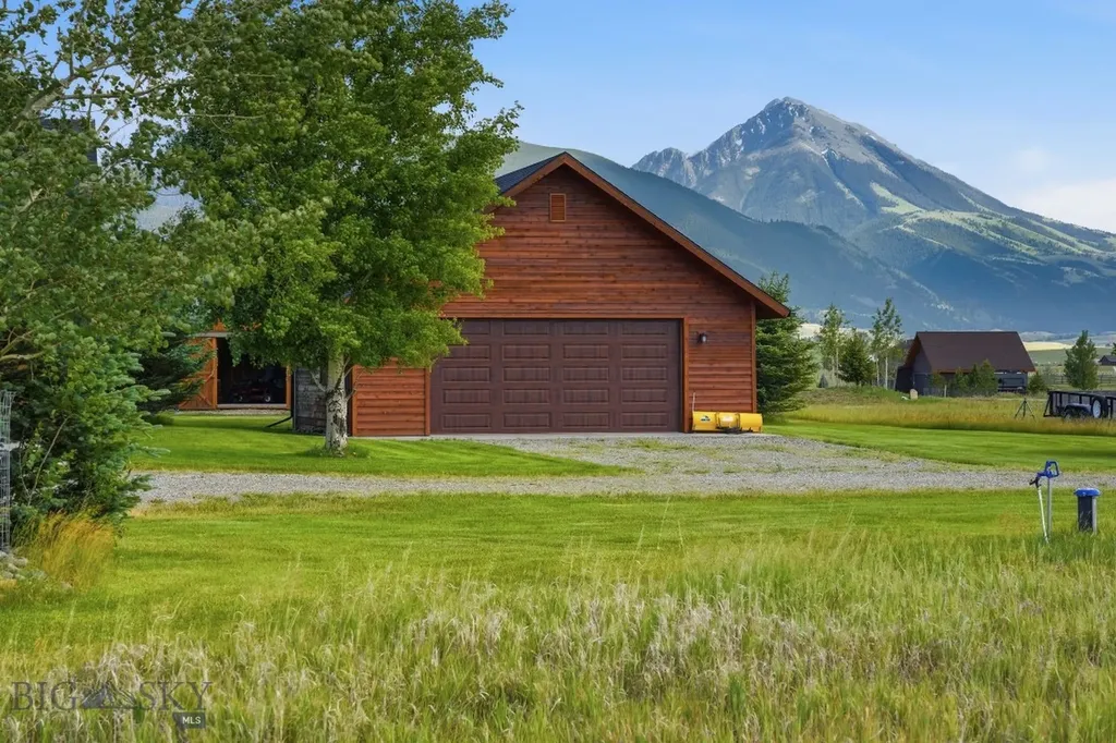 18 Obsidian Road Livingston MT 59047