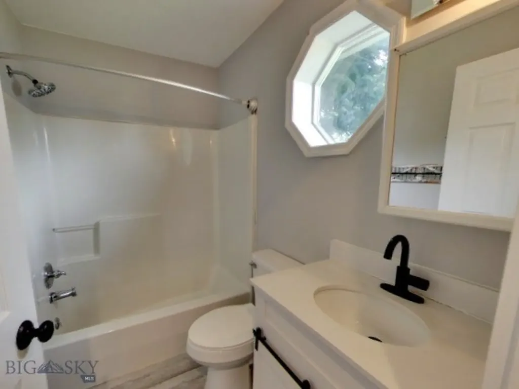 1304 Absaroka Court Livingston MT 59047