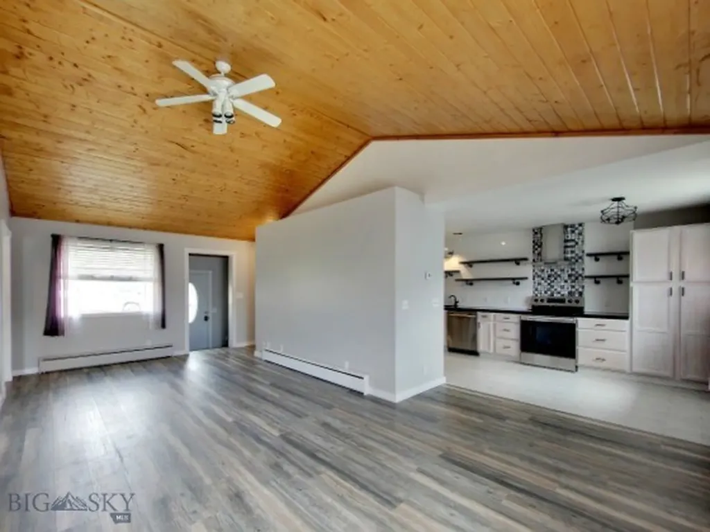 1304 Absaroka Court Livingston MT 59047