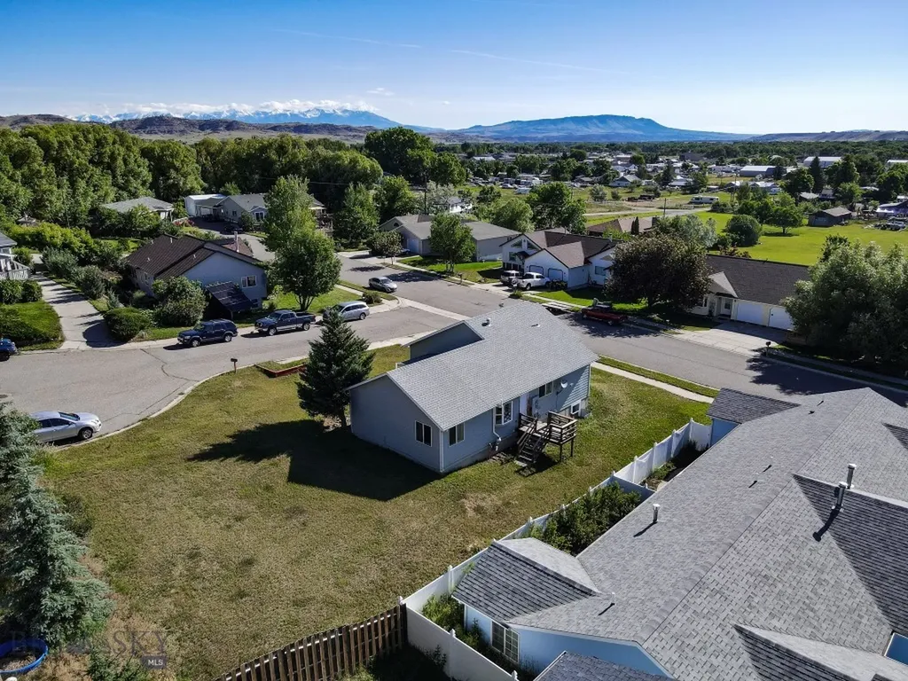 1304 Absaroka Court Livingston MT 59047