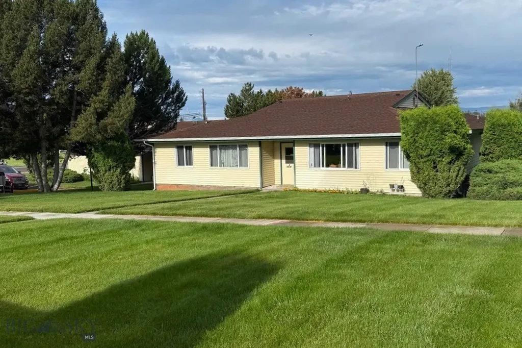 821 7th Street W Columbia Falls MT 59912