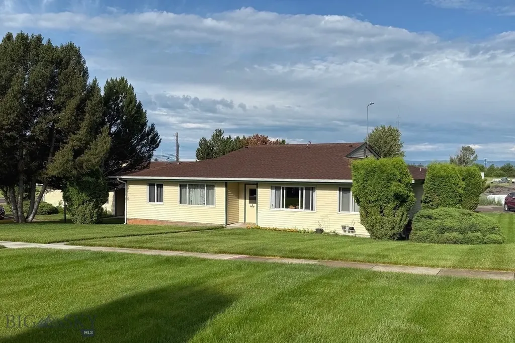 821 7th Street W Columbia Falls MT 59912