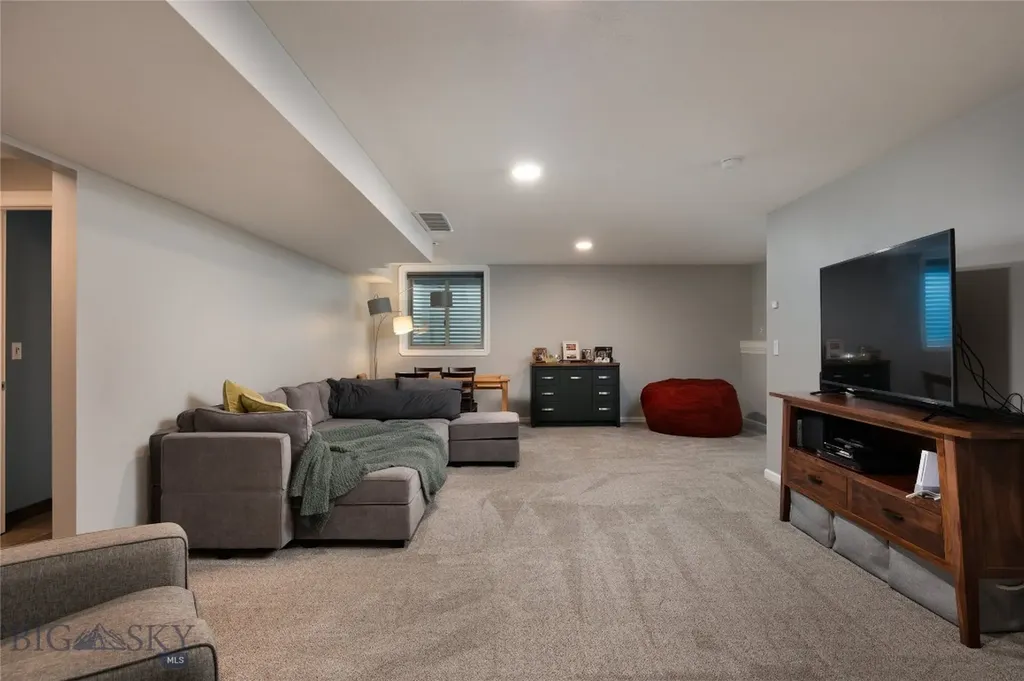 158 Harvester Lane Belgrade MT 59714