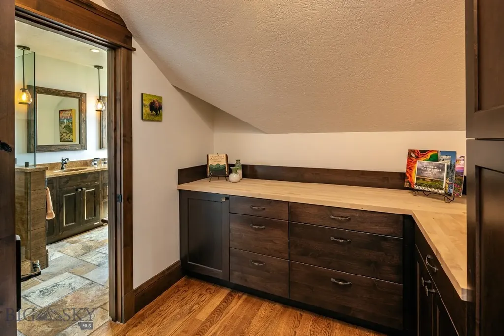 6027 Skyline Lane Bozeman MT 59715