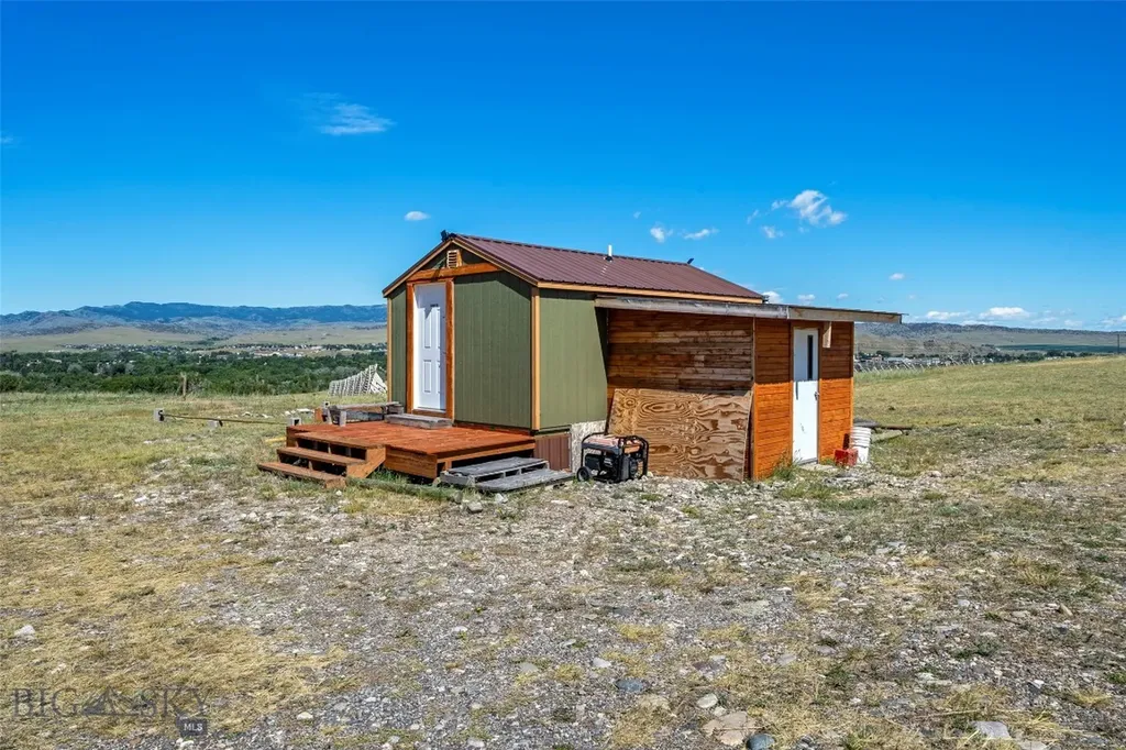 19 Myers Livingston MT 59047