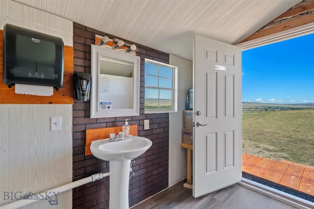 19 Myers Livingston MT 59047