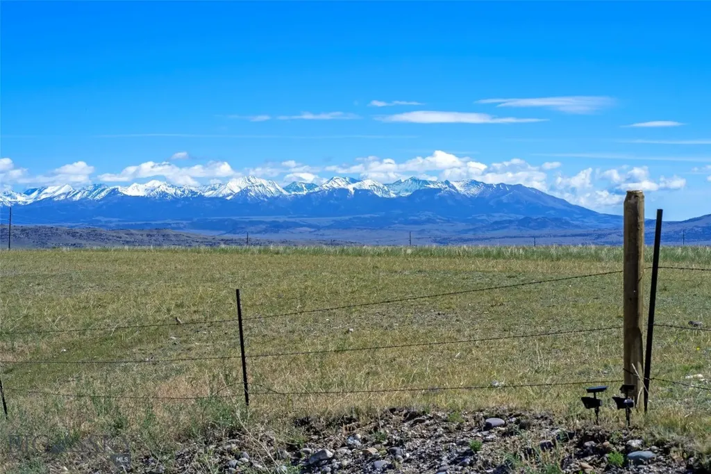 19 Myers Livingston MT 59047
