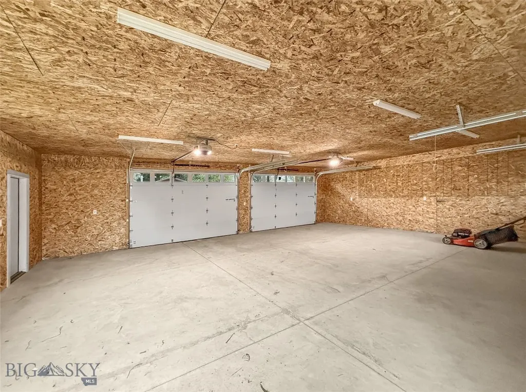 114 E Armitage Ennis MT 59729