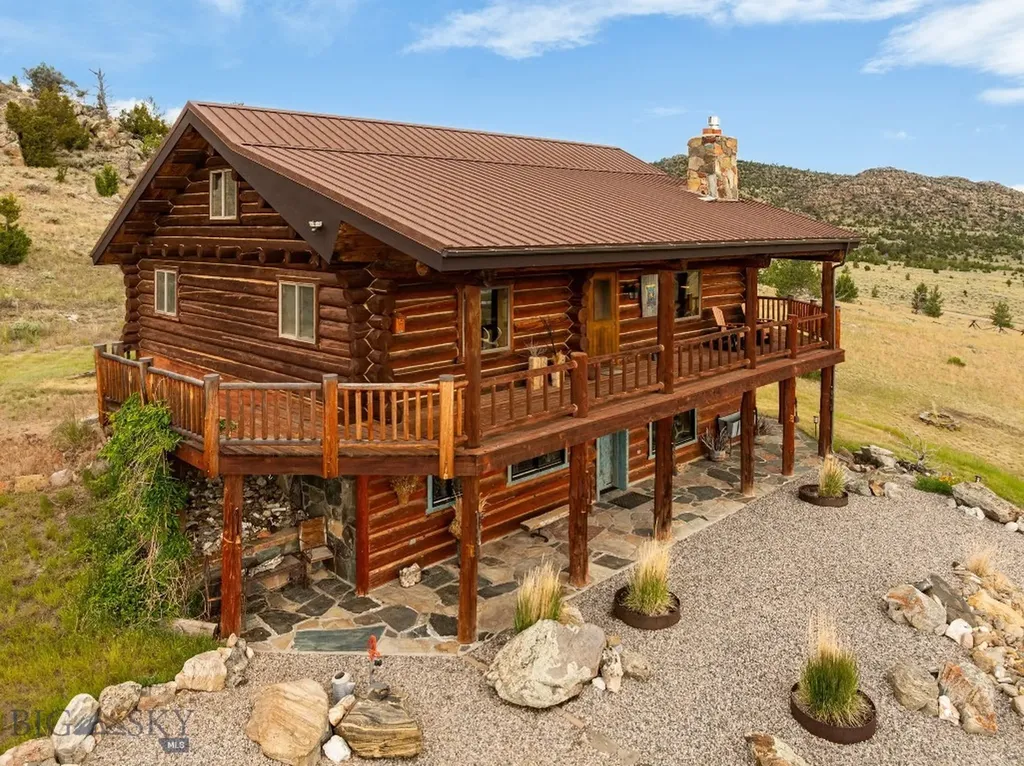 42 E L & M Ranch Ennis MT 59729