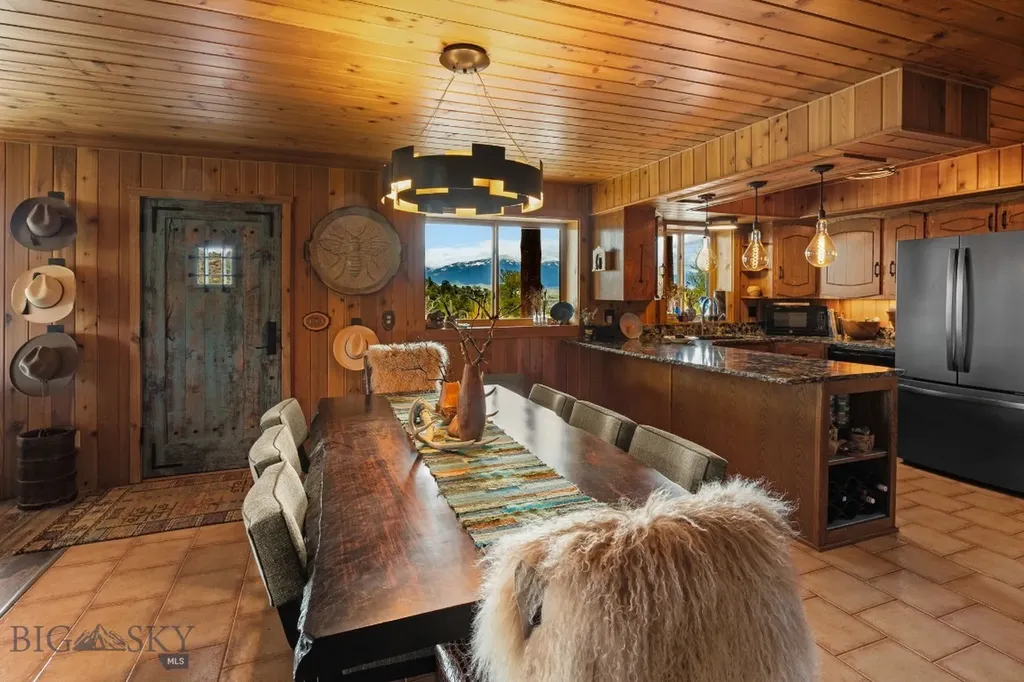 42 E L & M Ranch Ennis MT 59729