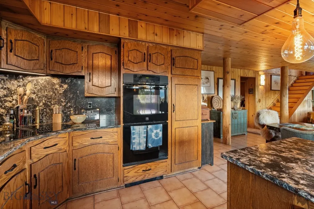 42 E L & M Ranch Ennis MT 59729