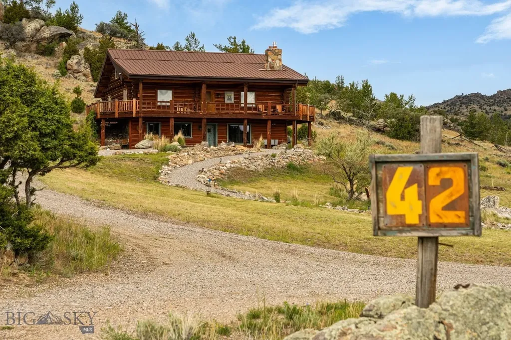42 E L & M Ranch Ennis MT 59729