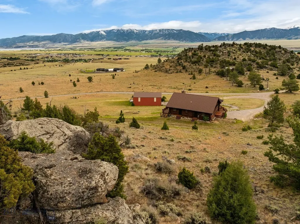 42 E L & M Ranch Ennis MT 59729