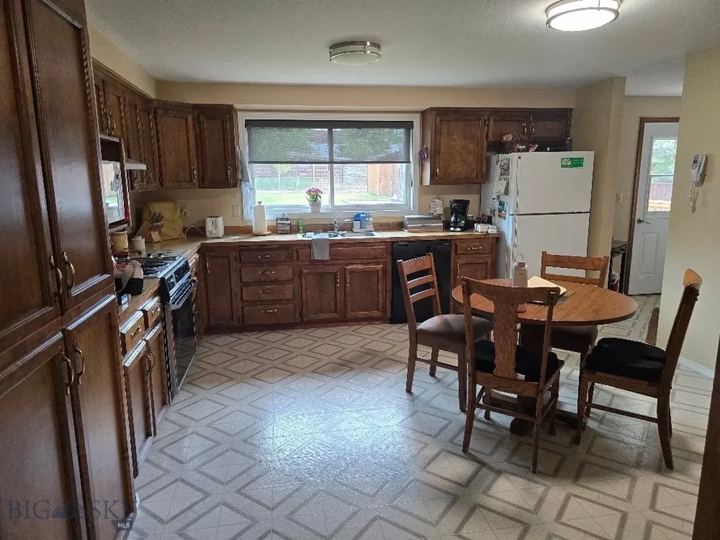 107 Jefferson Sheridan MT 59749