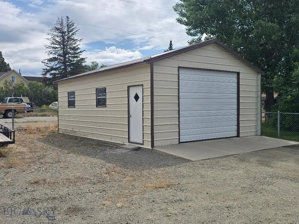 107 Jefferson Sheridan MT 59749