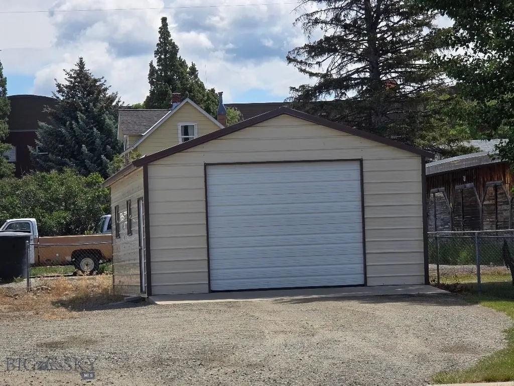 107 Jefferson Sheridan MT 59749