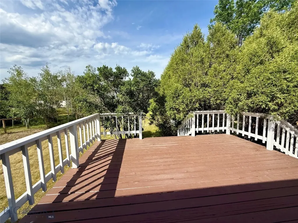 511 Table Mountain Road Gallatin Gateway MT 59730
