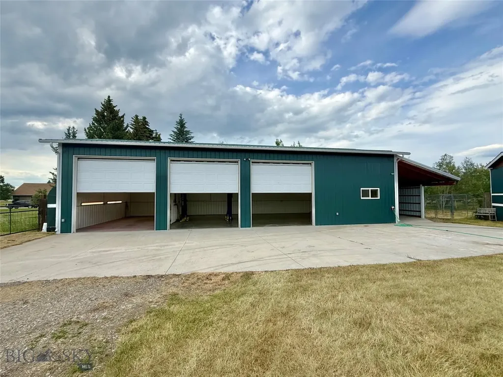 511 Table Mountain Road Gallatin Gateway MT 59730