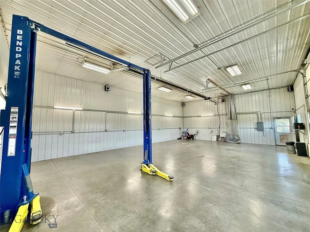 511 Table Mountain Road Gallatin Gateway MT 59730