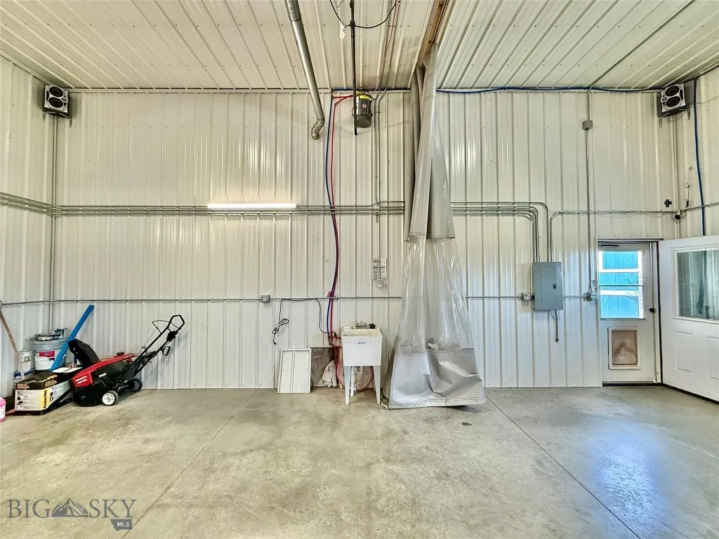 511 Table Mountain Road Gallatin Gateway MT 59730