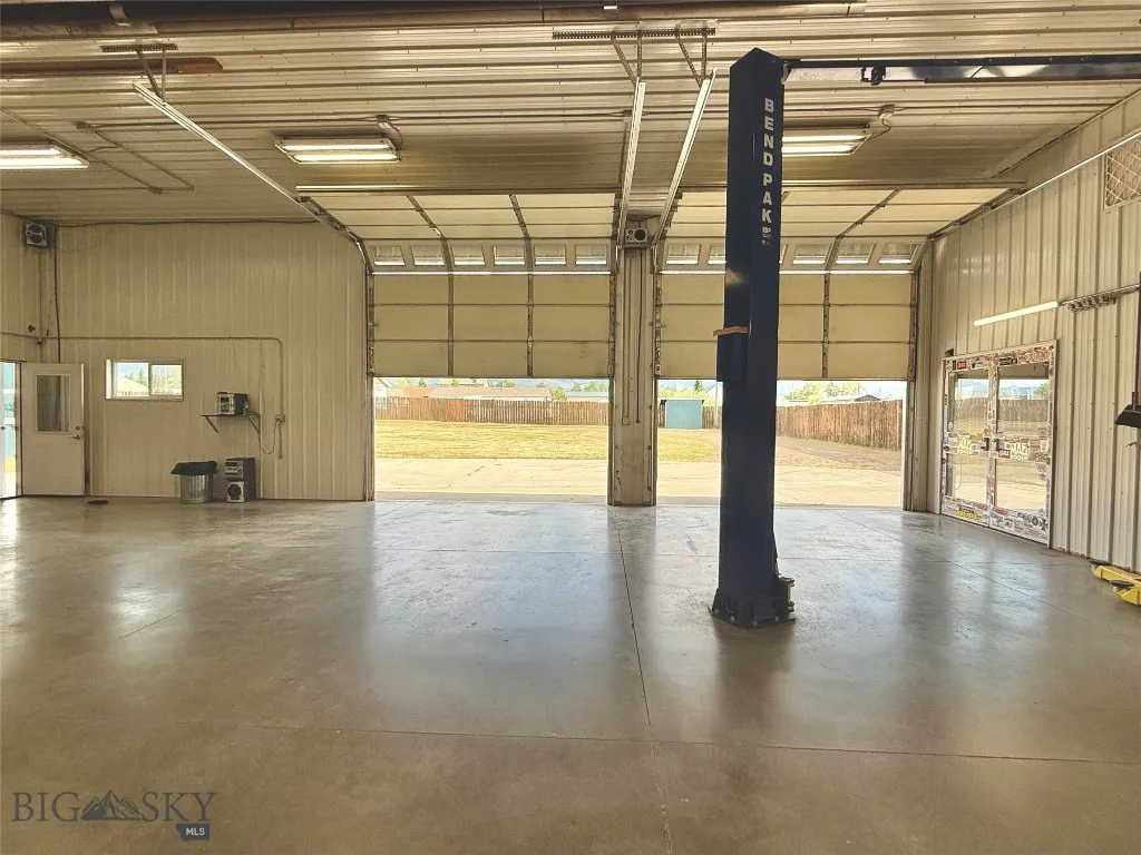 511 Table Mountain Road Gallatin Gateway MT 59730