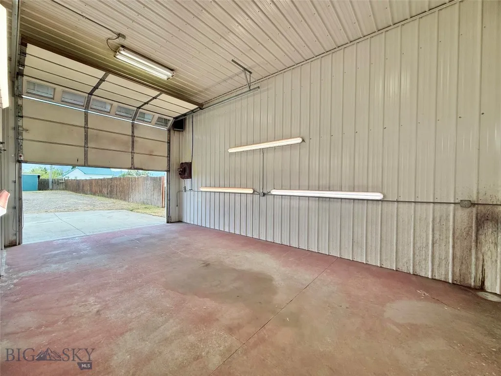 511 Table Mountain Road Gallatin Gateway MT 59730