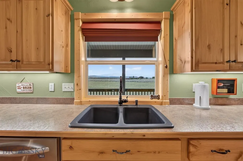 285 Catfish Lane West Yellowstone MT 59758