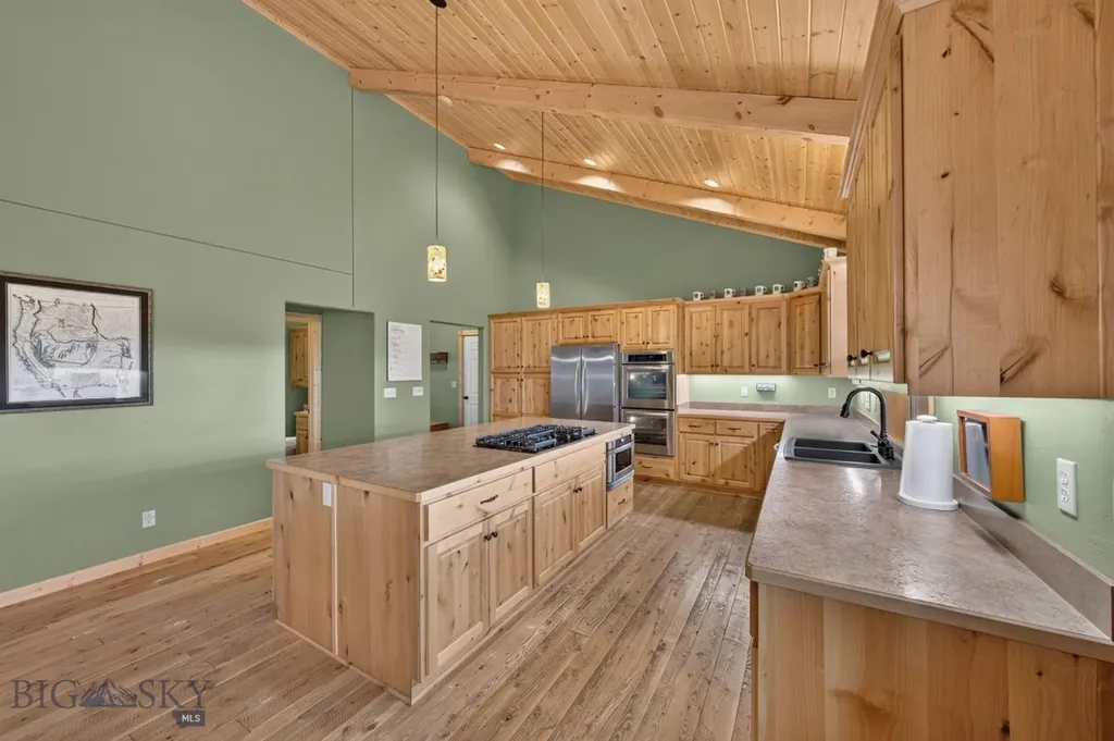 285 Catfish Lane West Yellowstone MT 59758