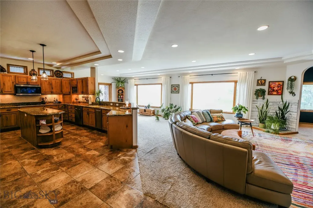 122 Ranch Drive Dillon MT 59725